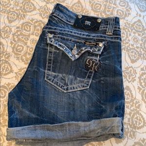 Miss Me Shorts